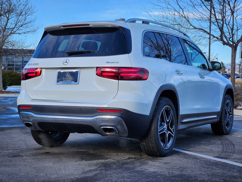 New 2026 Polar White Mercedes-Benz GLB 250 4MATIC® image 8
