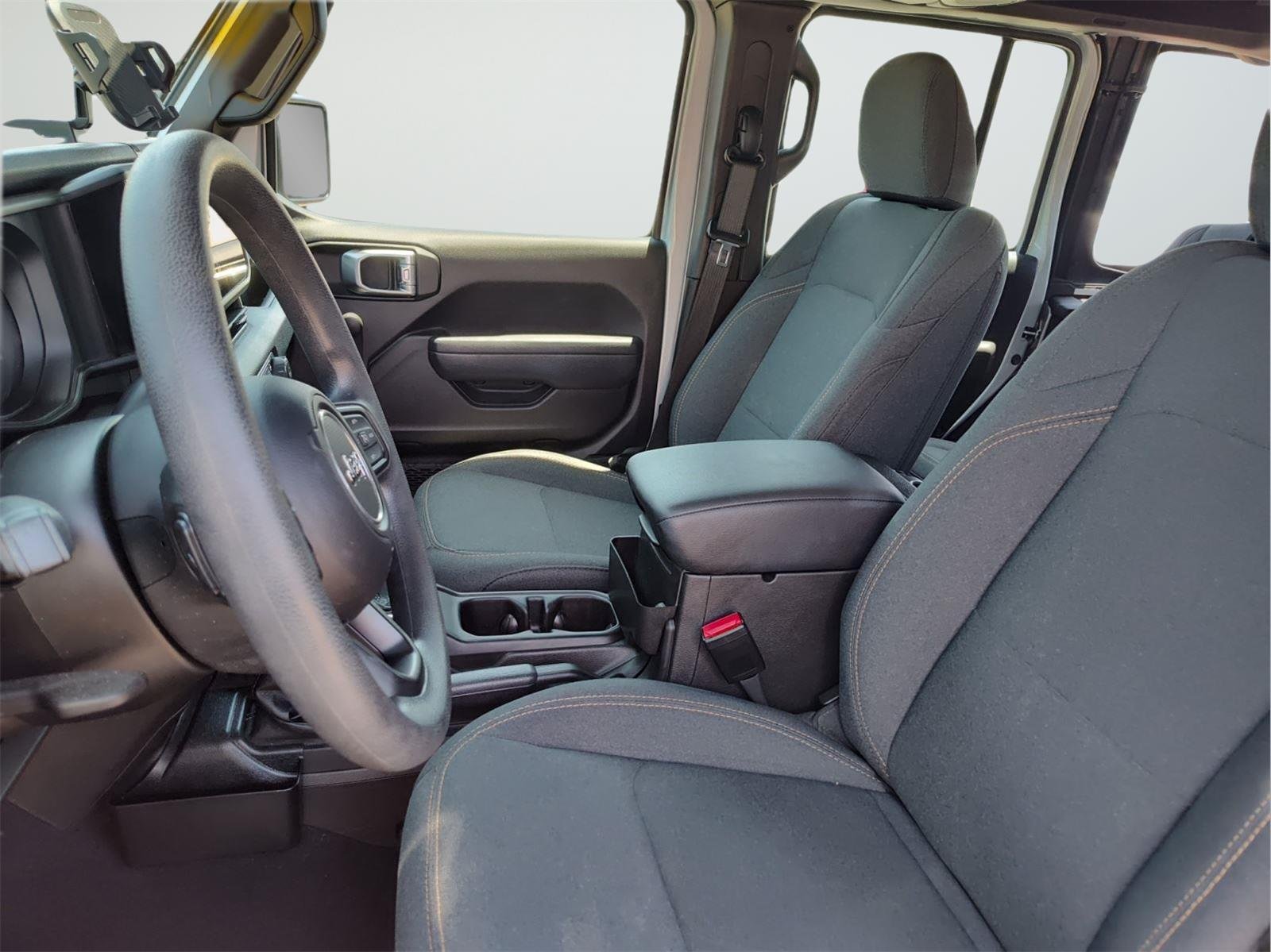 Used 2024 Silver Zynith Clearcoat Jeep Sport S image 9