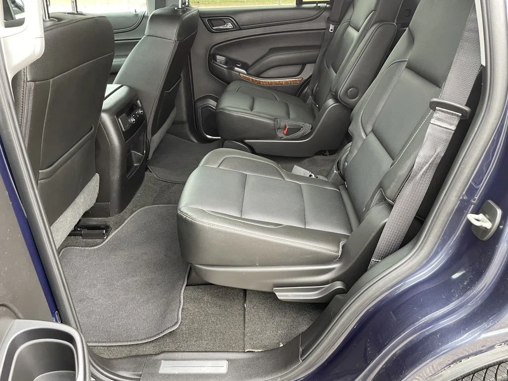 Used 2018 Blue Velvet Metallic Chevrolet Premier image 11