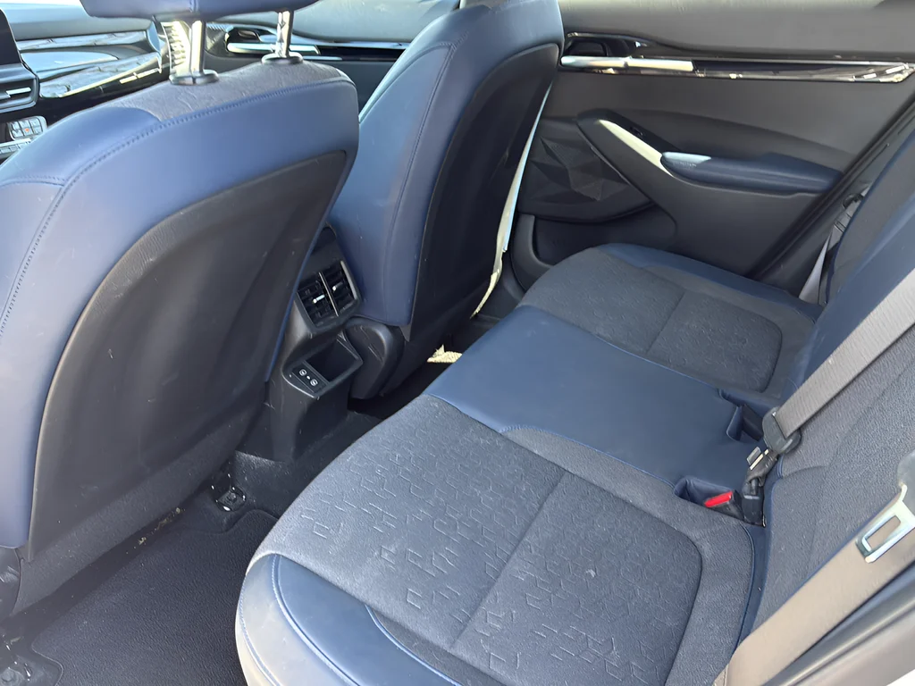 Used 2024 White Kia S image 16