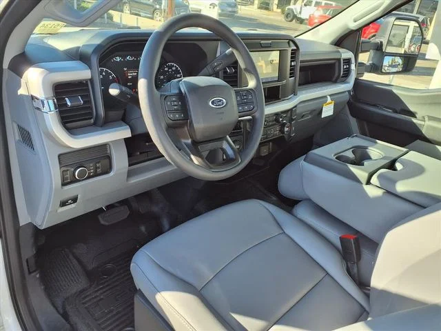 New 2026 Oxford White Ford XL image 6