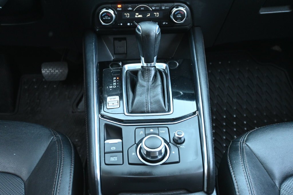 Used 2017 Snowflake White Pearl Metallic Mazda Grand Touring image 30
