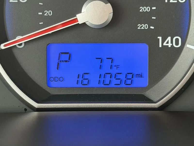 Used 2011 Phantom Black Metallic Hyundai GLS image 19