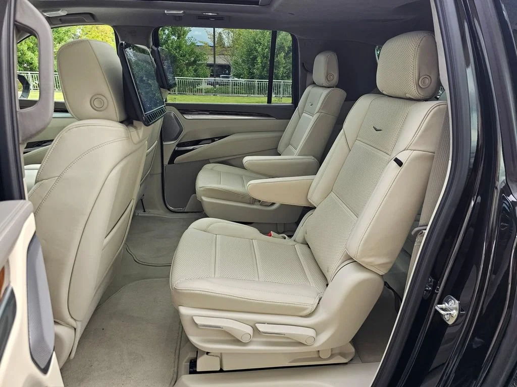 2026 Cadillac Escalade ESV Platinum Sport - Photo 17