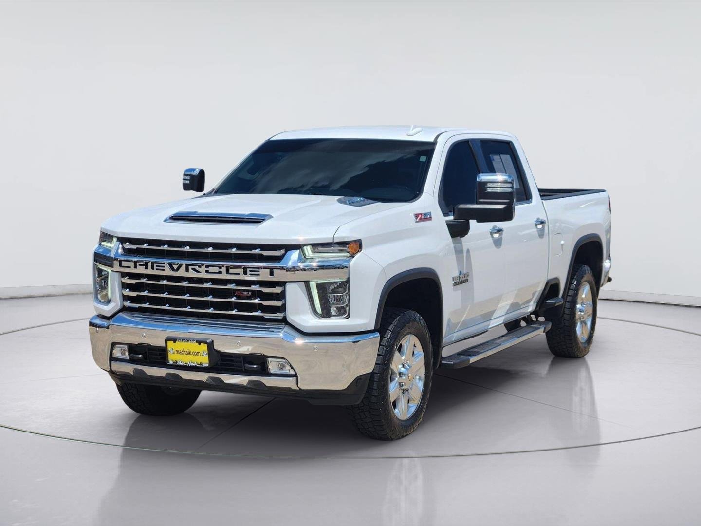 Used 2022 Summit White Chevrolet LTZ image 3
