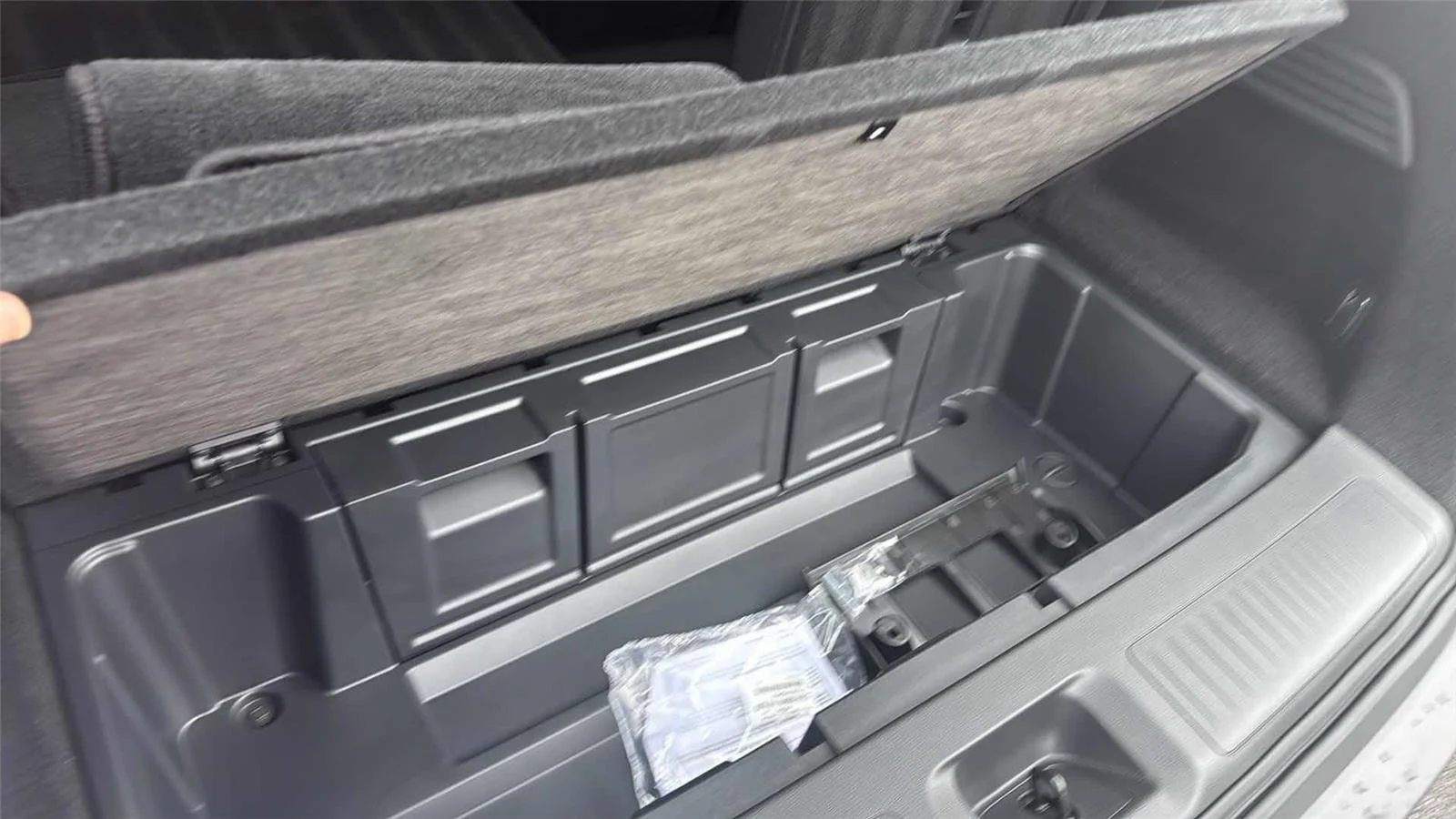 2025 INFINITI QX60 LUXE - Photo 30