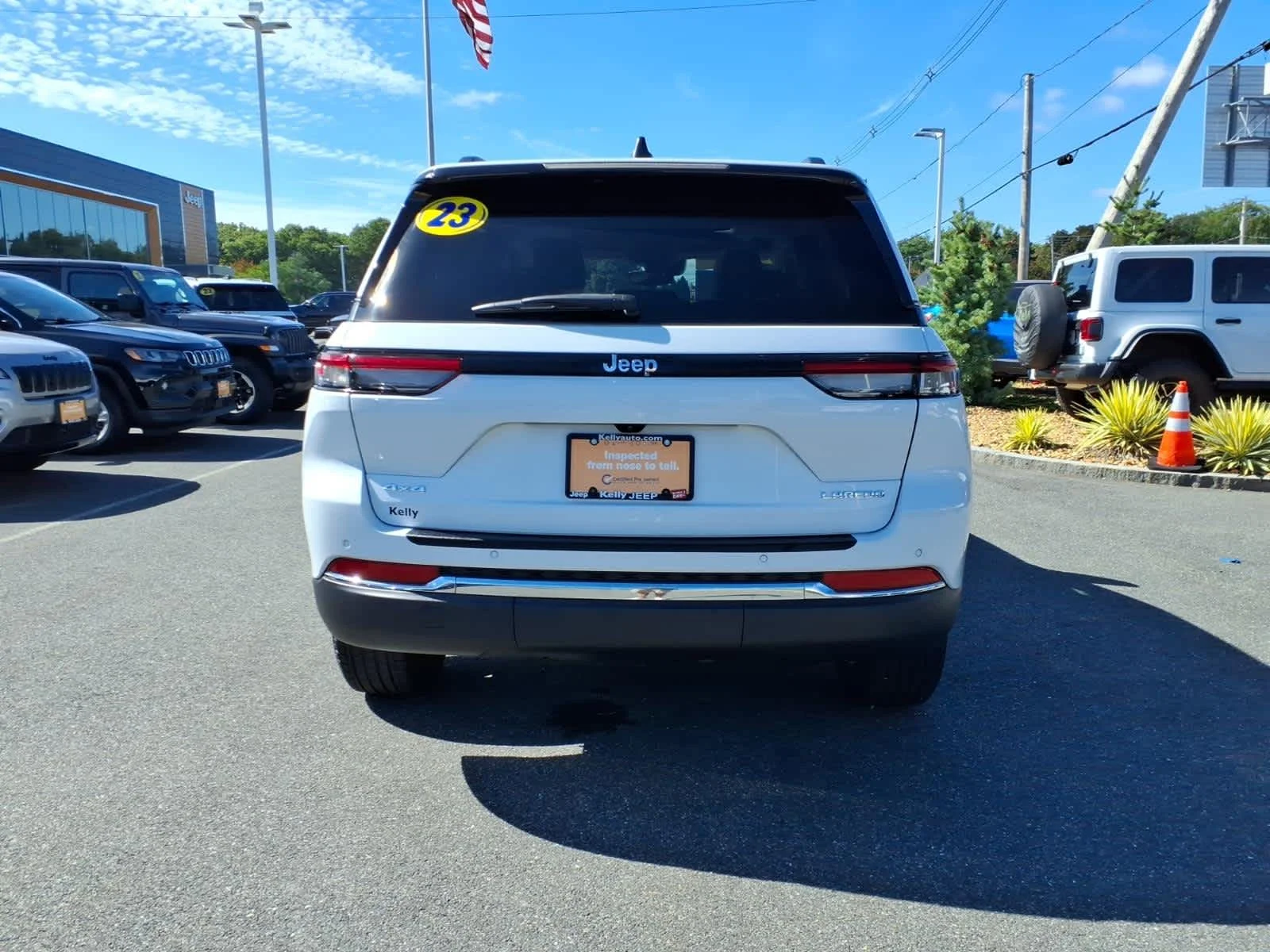 Certified Used 2023 Bright White Clearcoat Jeep Laredo X image 9