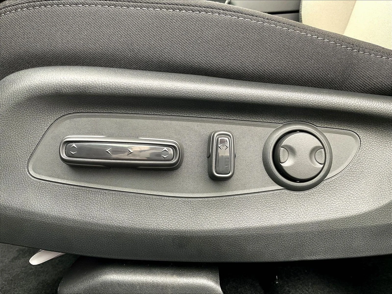 New 2027 Platinum White Pearl Honda EX image 30
