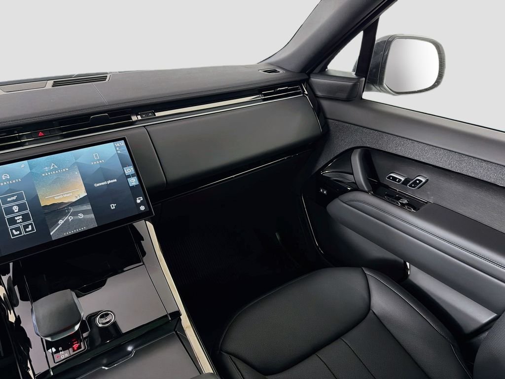 New 2027 Fuji White Land Rover Dynamic SE P400 image 25