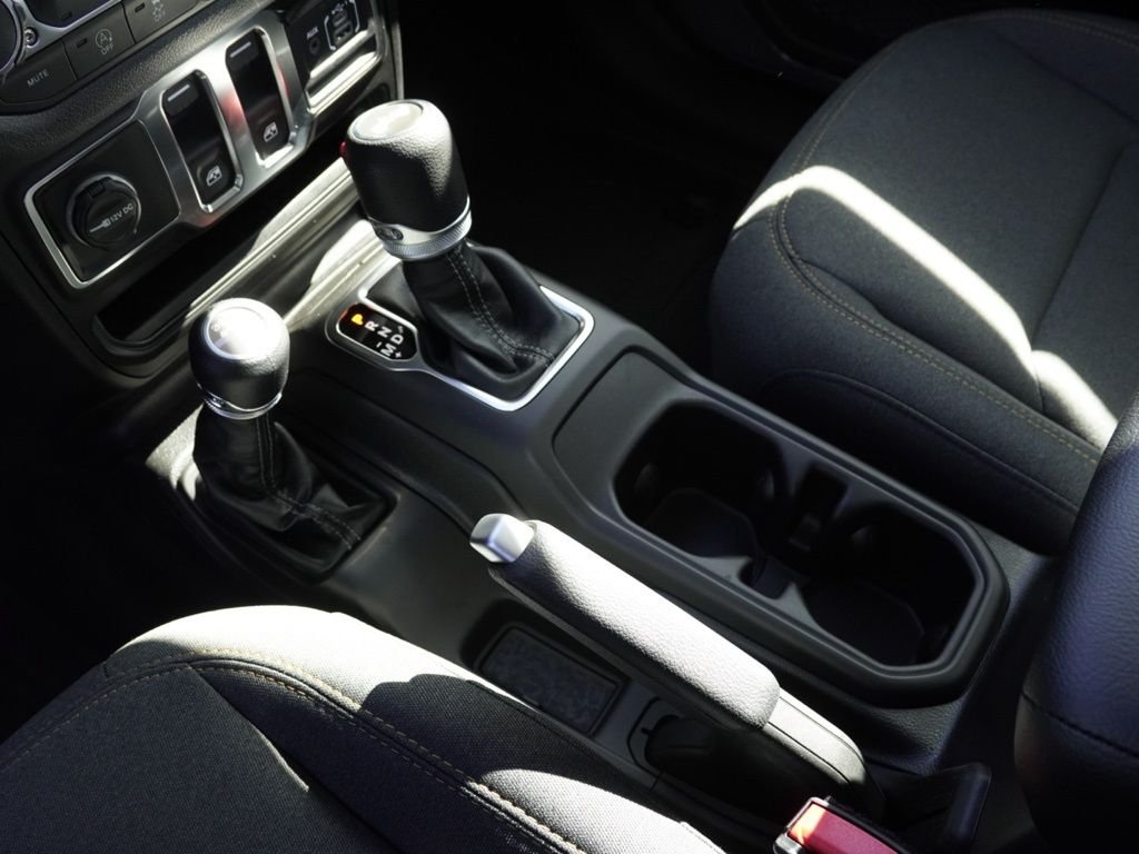 New 2026 Anvil Clear-Coat Exterior Paint Jeep Sport image 16