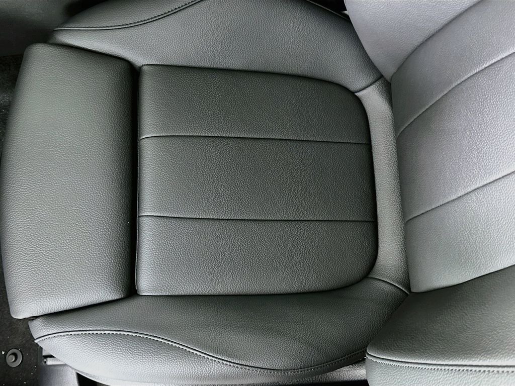 New 2026 Cirrus Silver Metallic Mercedes-Benz GLB 250 image 18