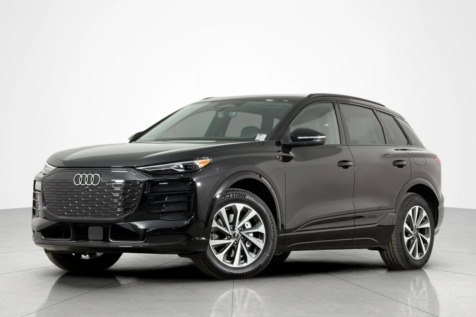 2027 Audi Q6 e-tron Premium quattro's photo