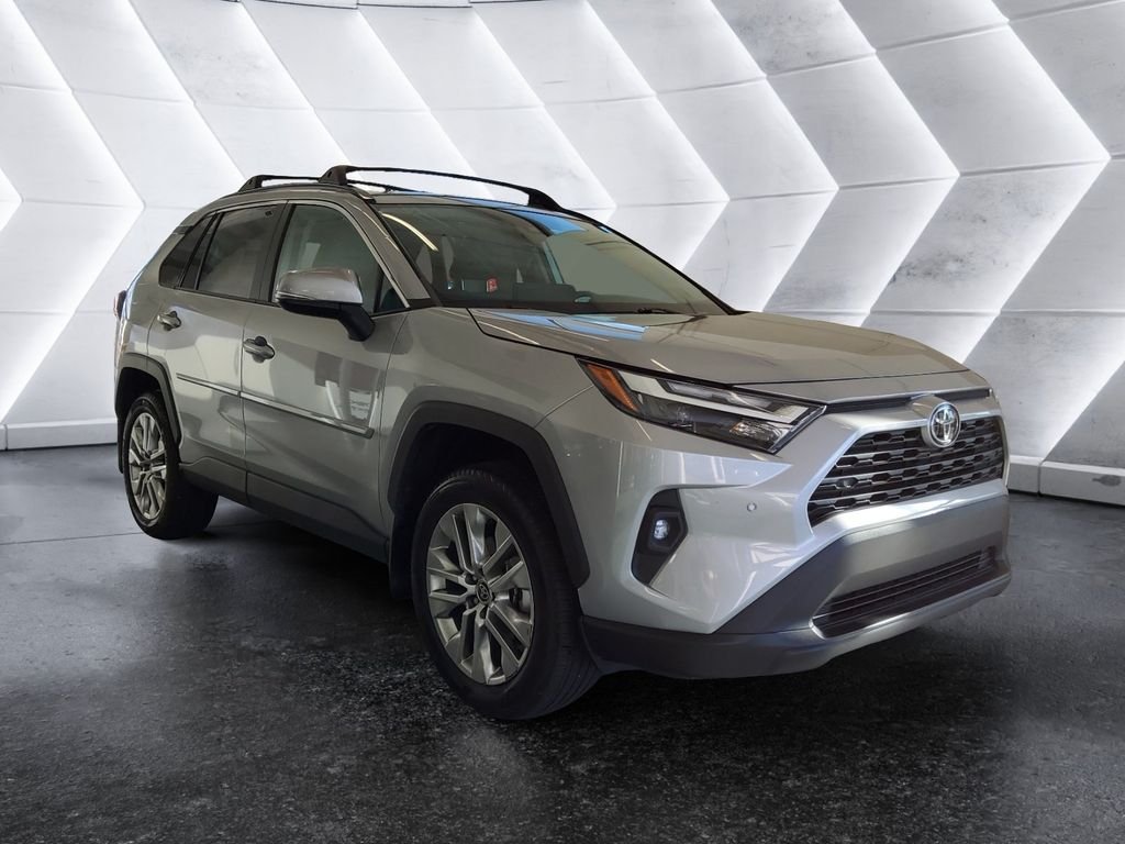 Used 2023 Silver Toyota XLE Premium image 1