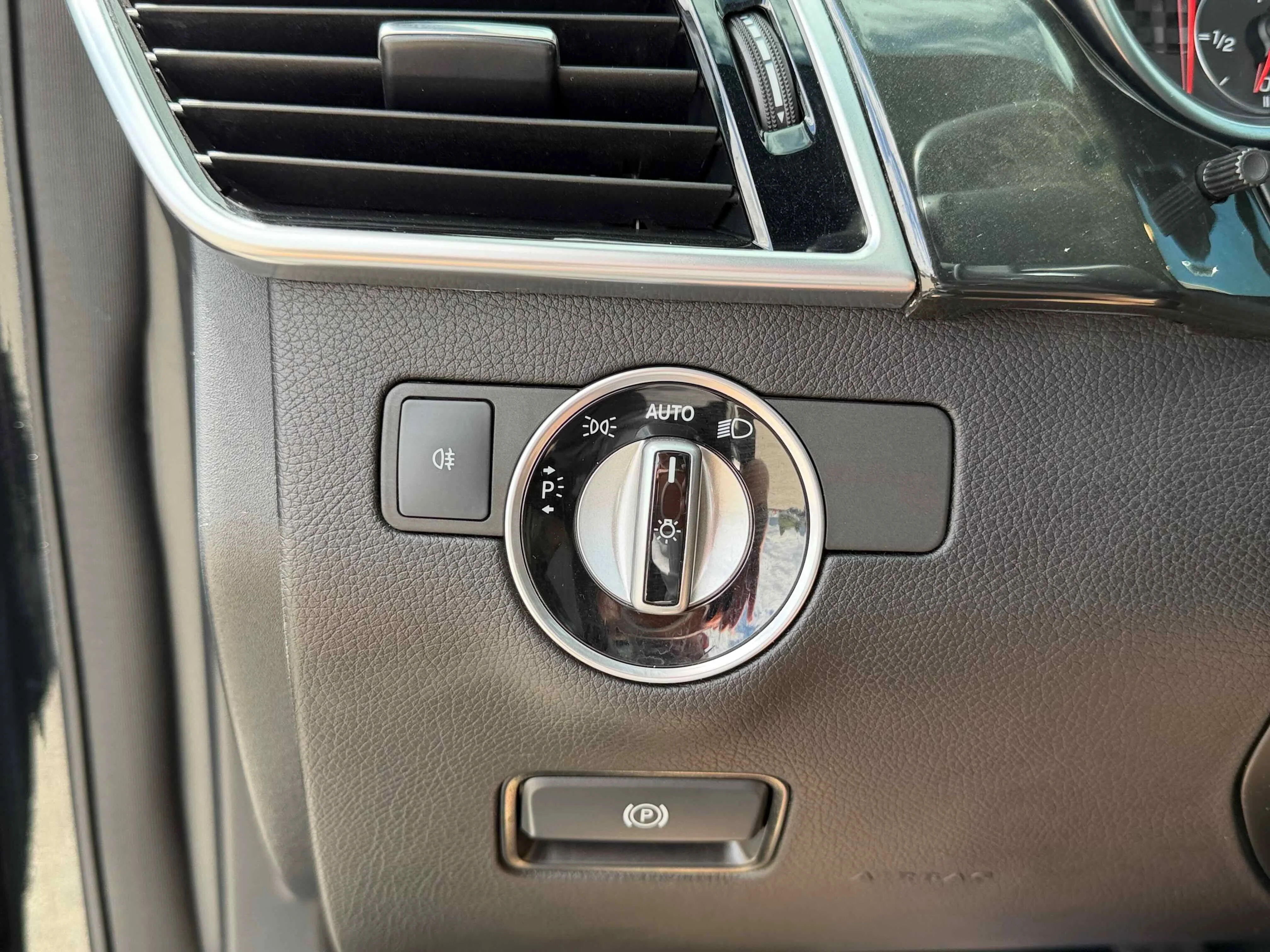 Used 2019 Black Mercedes-Benz AMG® GLE 43 image 26