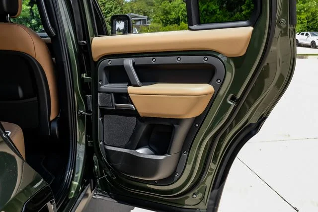 New 2026 Woolstone Green Land Rover X-Dynamic SE image 59
