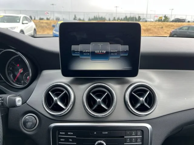 Used 2019 Polar White Mercedes-Benz CLA 250 image 22
