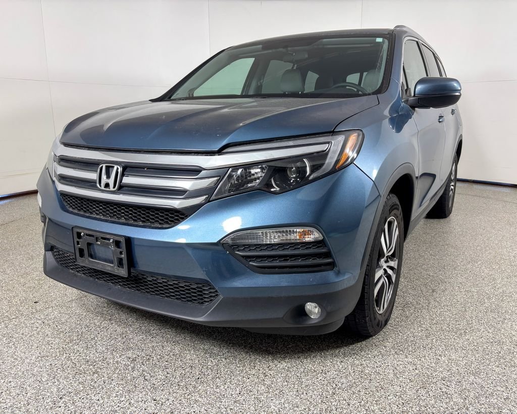 Used 2018  Honda EX image 5