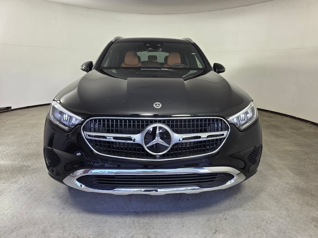 New 2027 Black Mercedes-Benz GLC 300 image 18