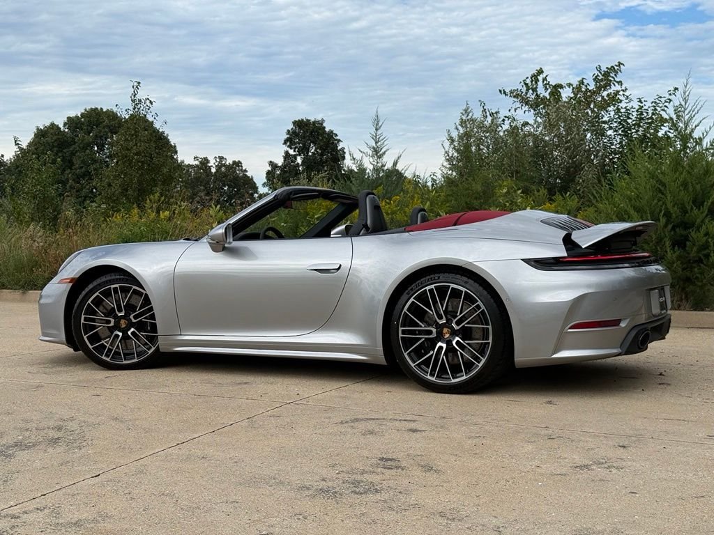New 2026 GT Silver Metallic Porsche  image 3