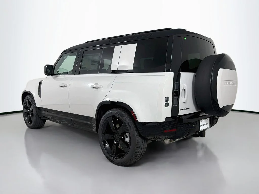 New 2026 Borasco Grey Land Rover X-Dynamic SE image 7