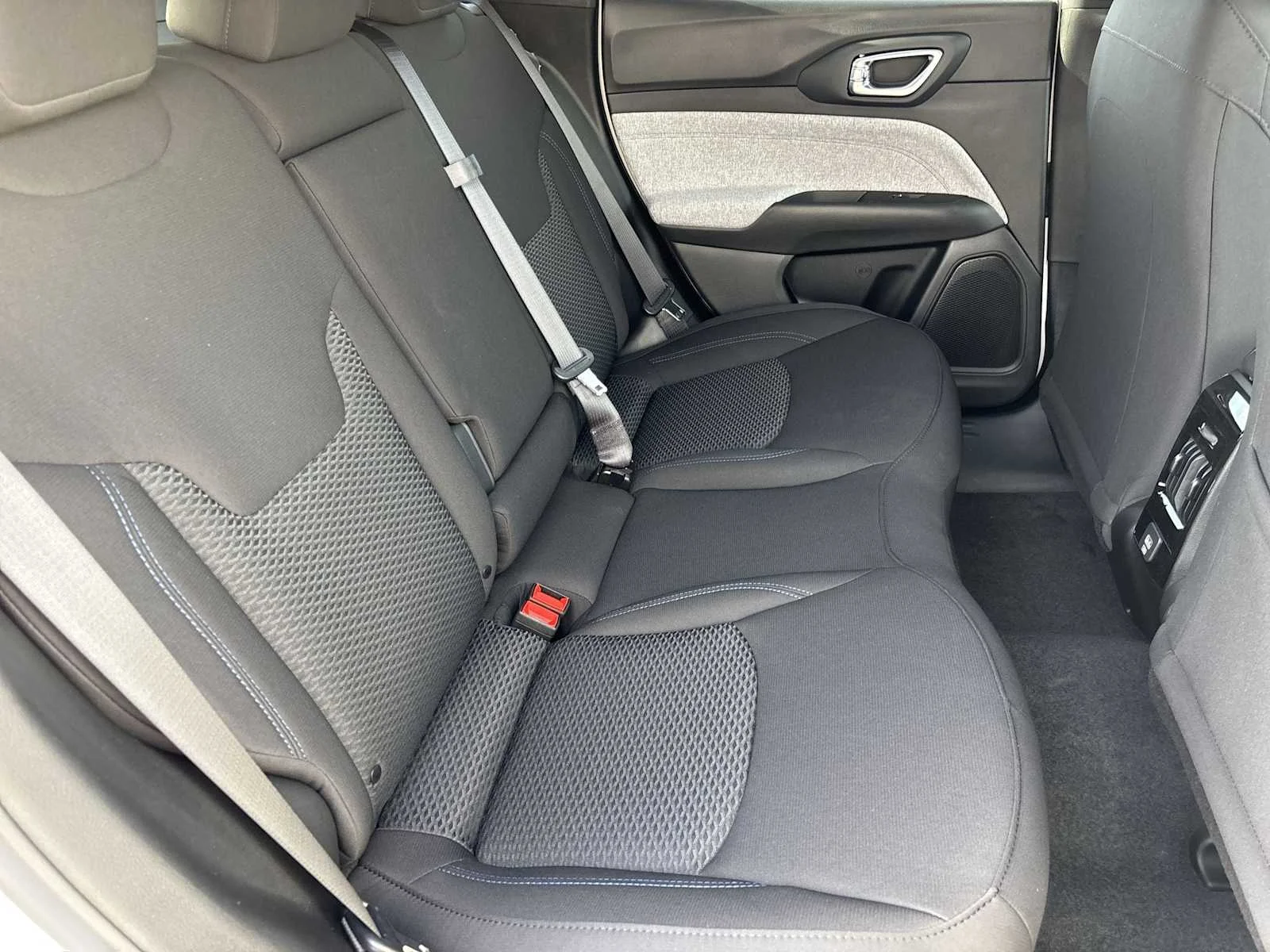 Used 2025 Bright White Clearcoat Jeep Sport image 16