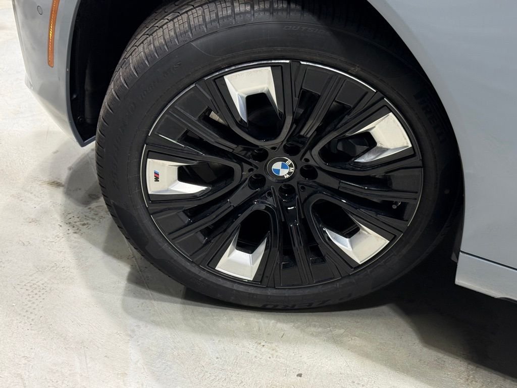 New 2026 Brooklyn Grey Metallic BMW 30 xDrive image 5