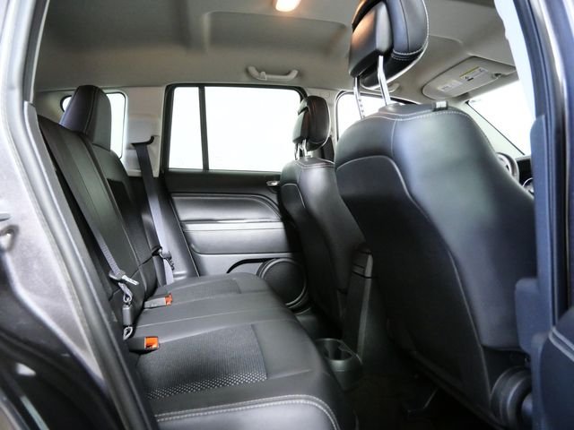 Used 2015 Gray Jeep Latitude image 11