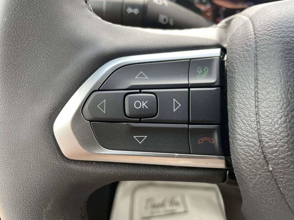 Used 2025 Blue Jeep Limited image 26