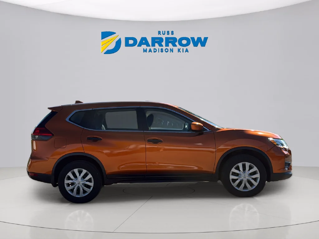 Used 2017 Monarch Orange Nissan S image 6