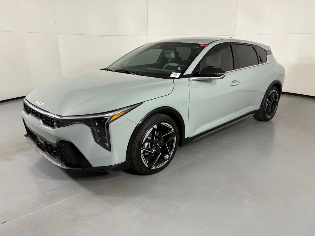 New 2026  Kia GT-Line image 4