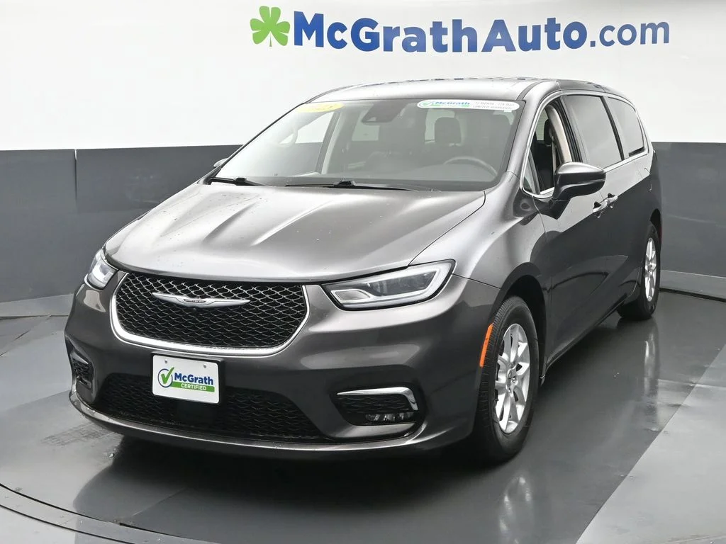 Certified Used 2023 Gray Chrysler Touring L image 29