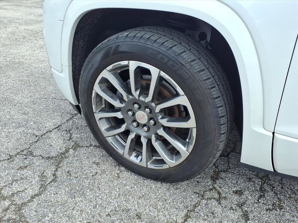 Used 2020 White Frost Tricoat GMC Denali image 9