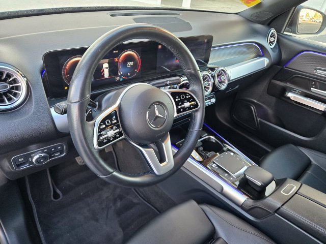 Used 2022 Black Mercedes-Benz GLB 250 image 10