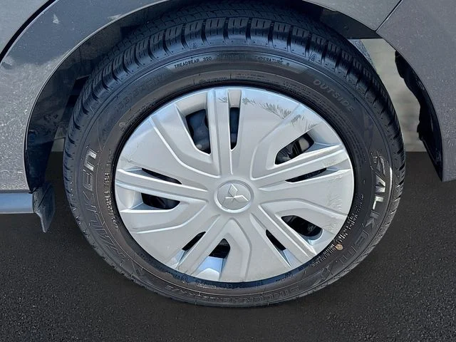 Used 2024 Gray Mitsubishi ES image 29