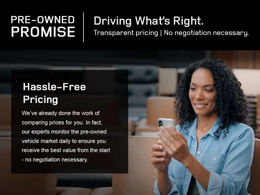 Used 2019 White Volvo T6 Momentum image 2