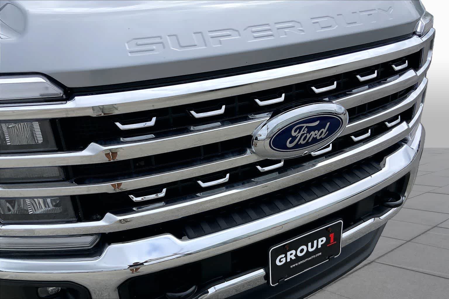 Used 2024 Iconic Silver Metallic Ford F-250 Pickup LARIAT image 30