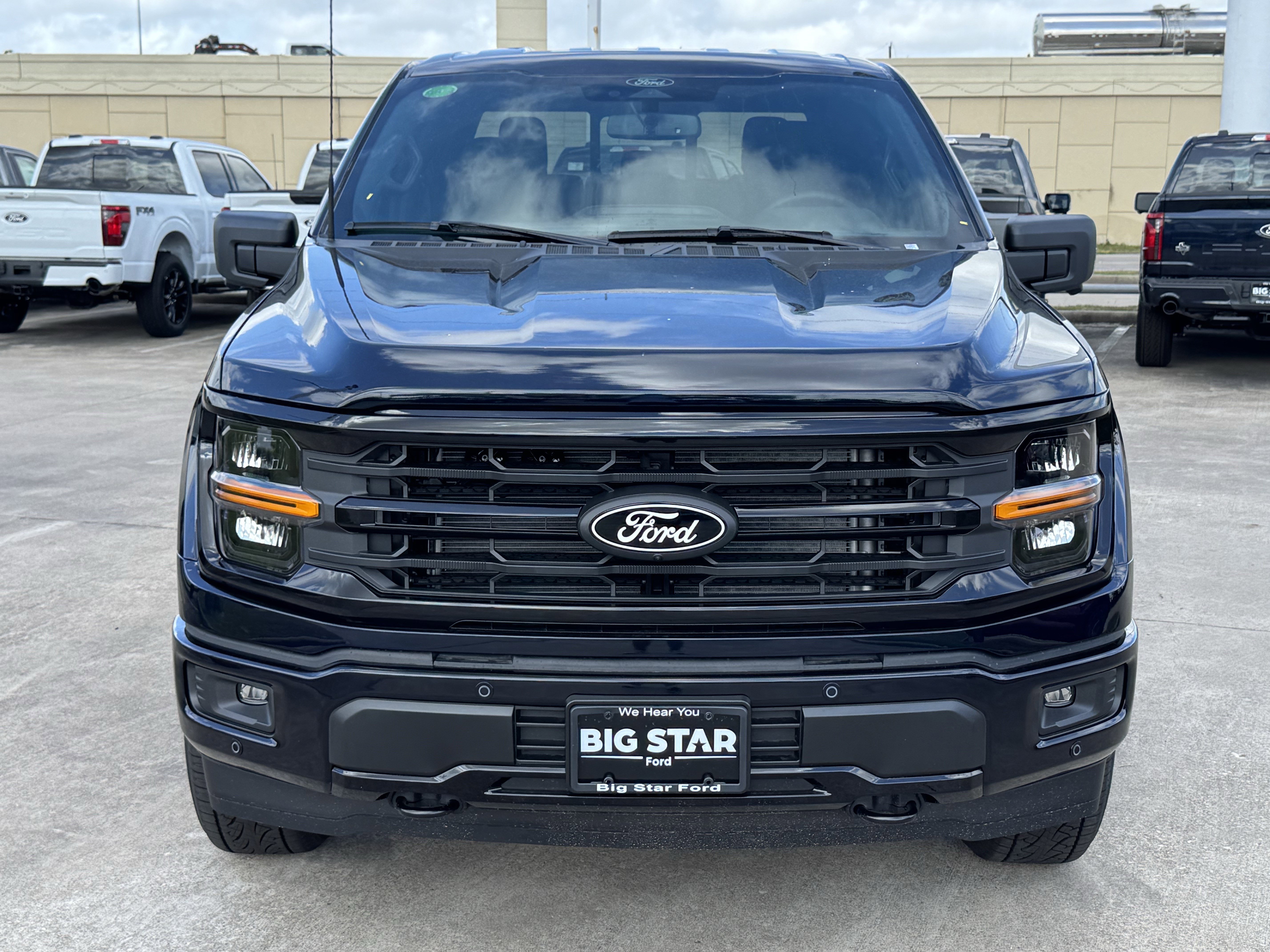 New 2026 Antimatter Blue Metallic Ford XLT image 3