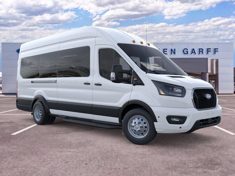 New 2026 Oxford White Ford XLT image 8