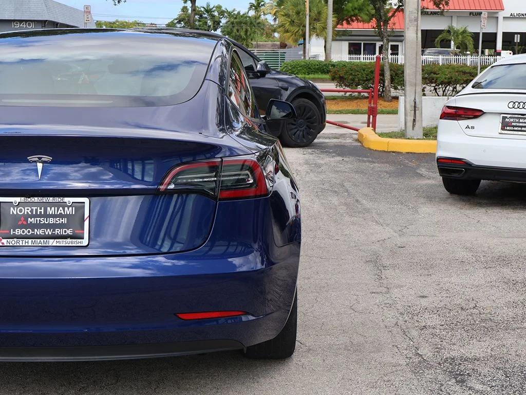 Used 2023 Blue Tesla Base image 17