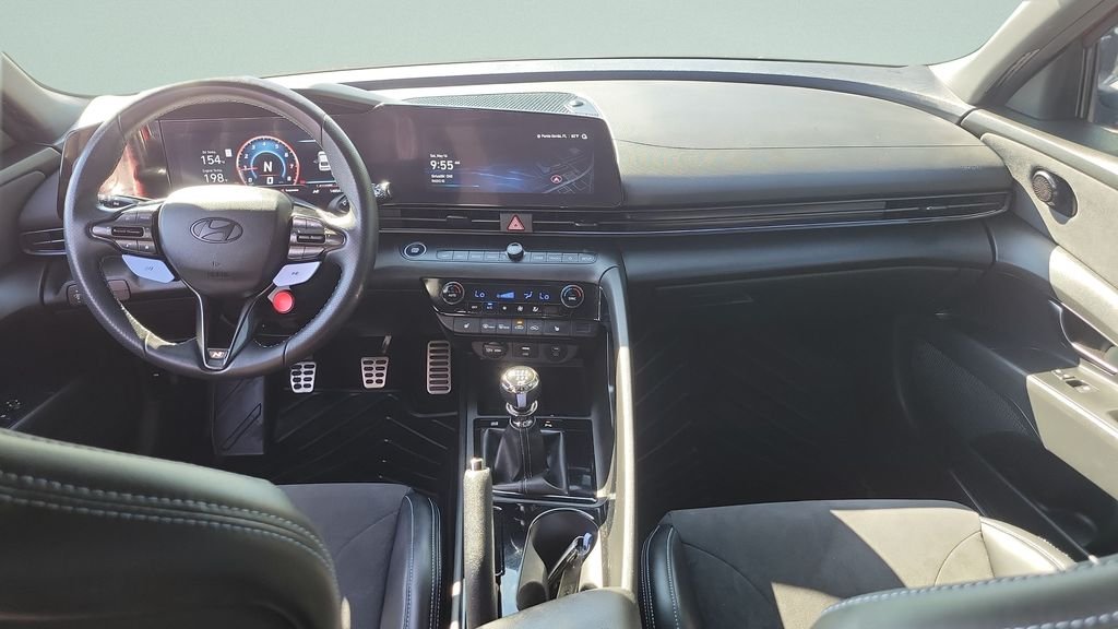 2025 Hyundai Elantra N - Photo 11