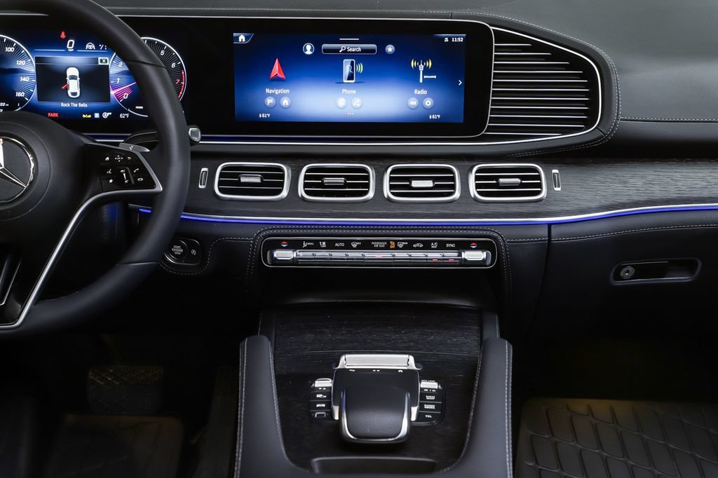 New 2026 Black Mercedes-Benz GLE 450 image 33