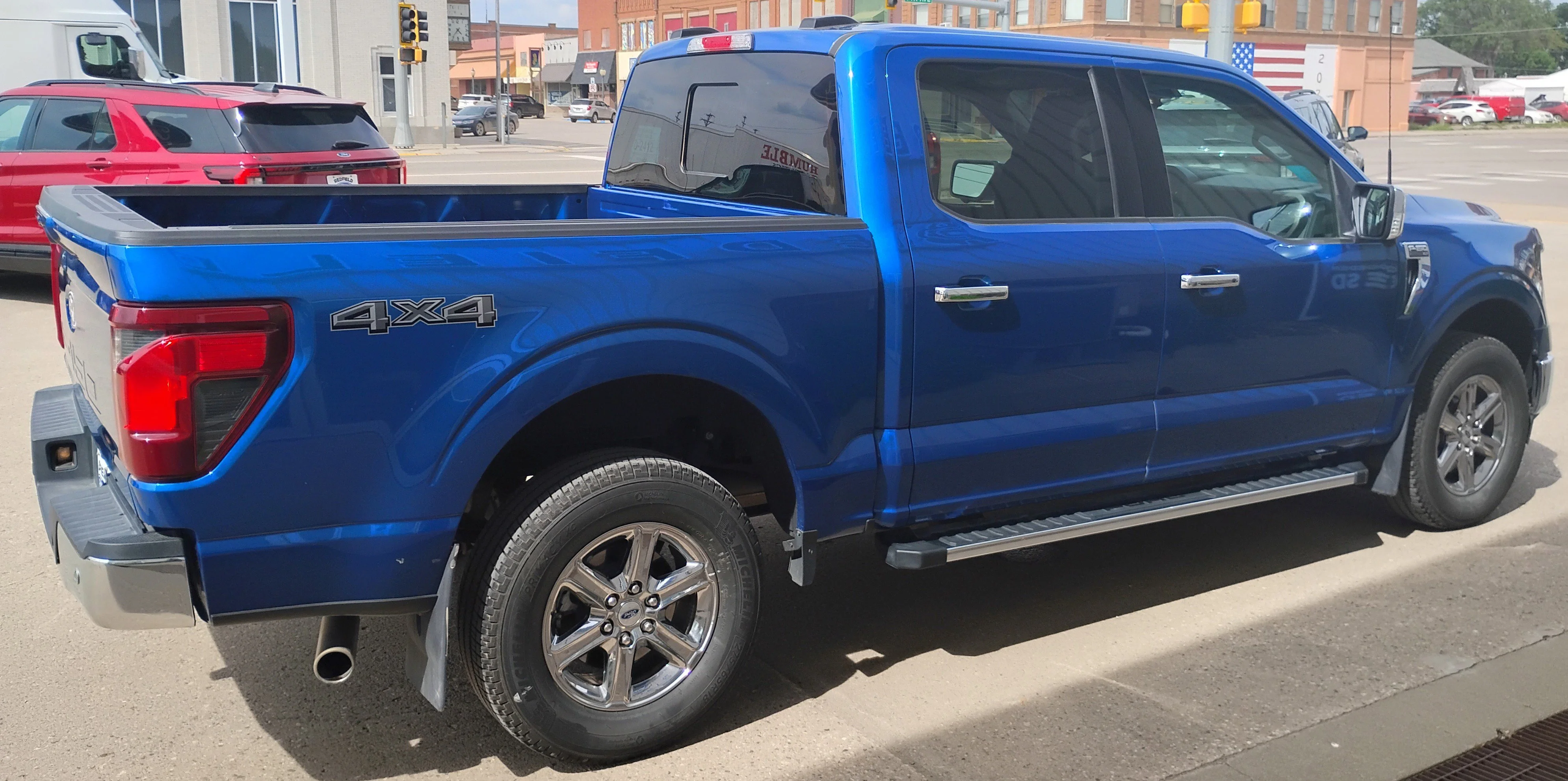 Used 2024 Blue Ford XLT image 5