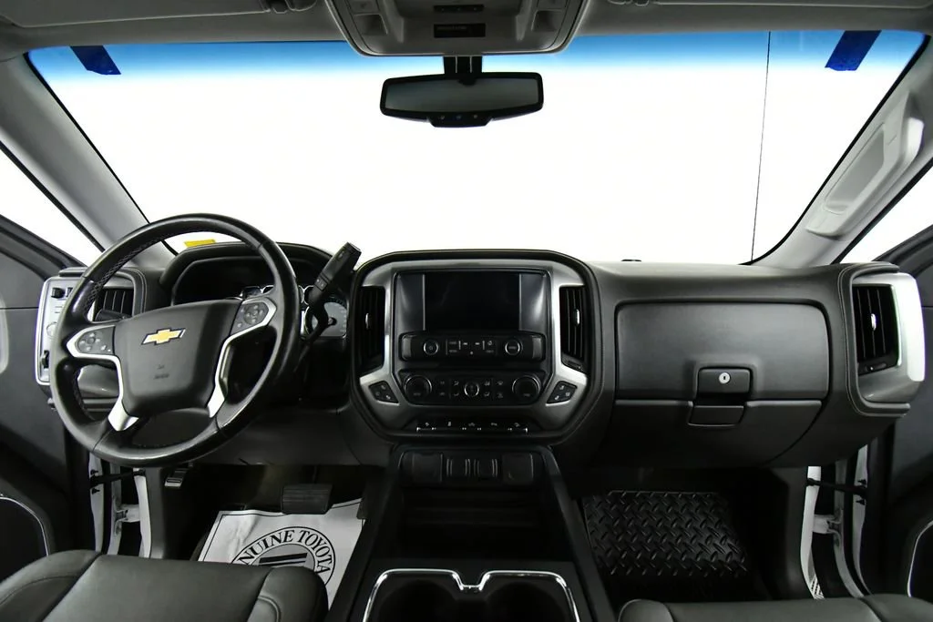 Used 2015 SUMMIT WHITE Chevrolet LTZ image 18