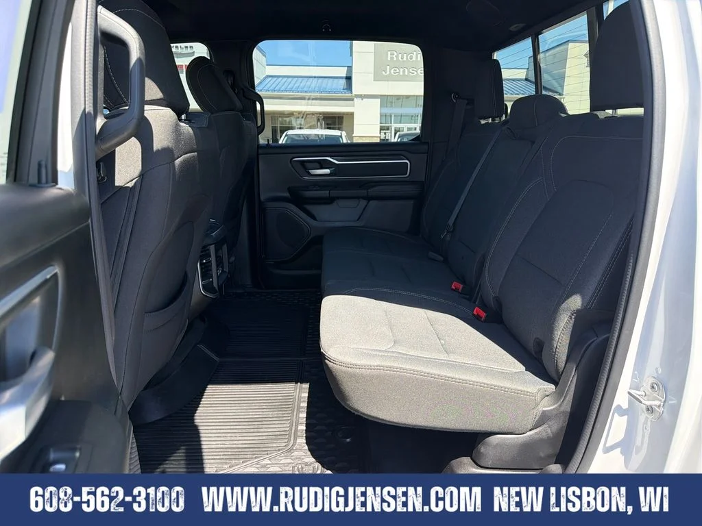 Used 2023 White Ram Big Horn/Lone Star image 26
