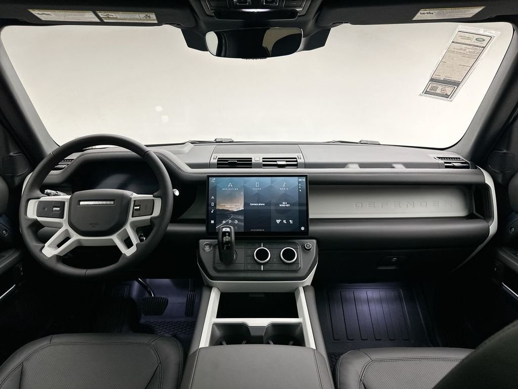 New 2026 Tasman Blue Metallic Land Rover X-Dynamic SE image 8