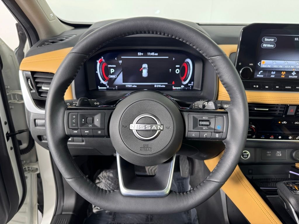 Used 2023 Pearl White Tricoat Nissan Platinum image 19