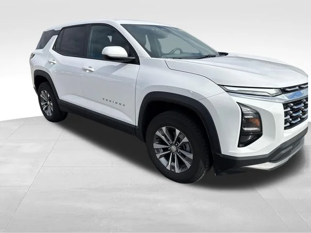 Used 2026 Summit White Chevrolet LT image 9