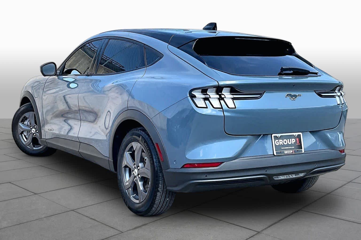 Certified Used 2023 Vapor Blue Metallic Ford Select image 11