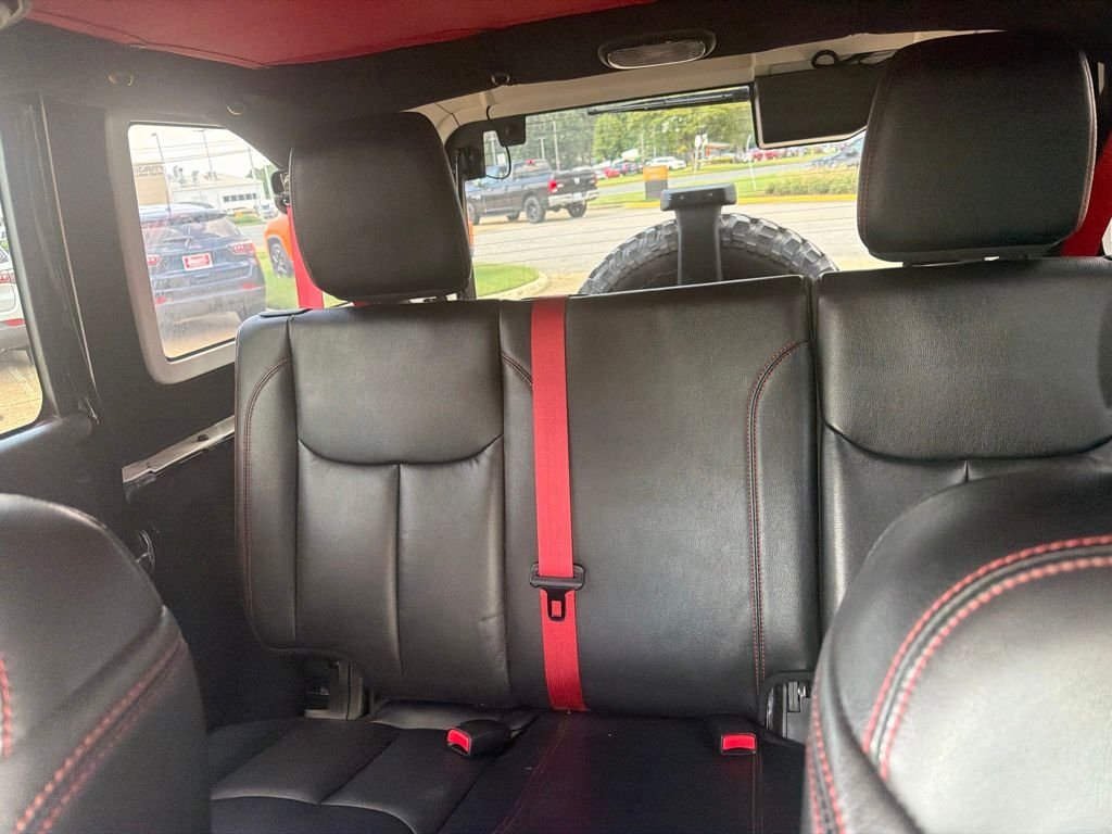 Used 2017 Black Jeep Unlimited Rubicon Recon image 15