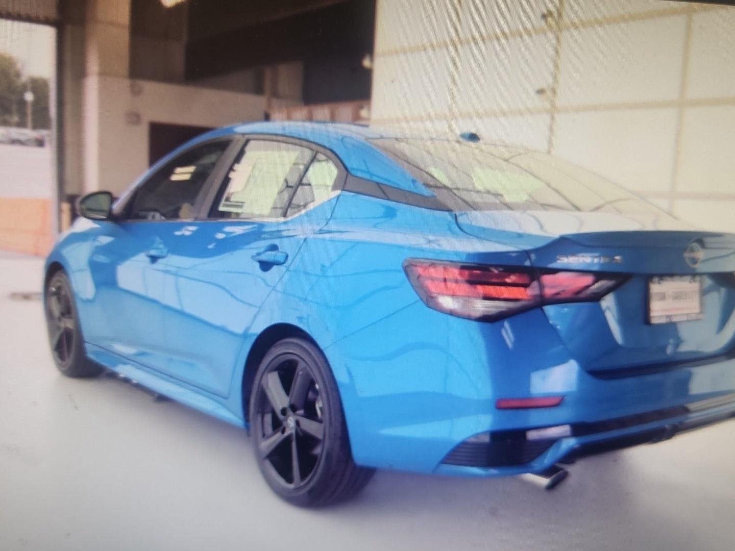 Used 2025 Electric Blue Metallic Nissan SR image 3